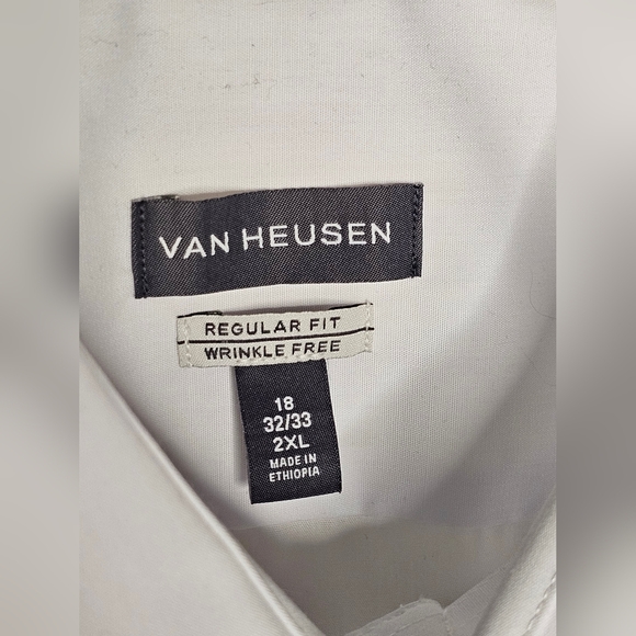 Van Heusen Classic White Dress Shirt - Picture 4 of 6